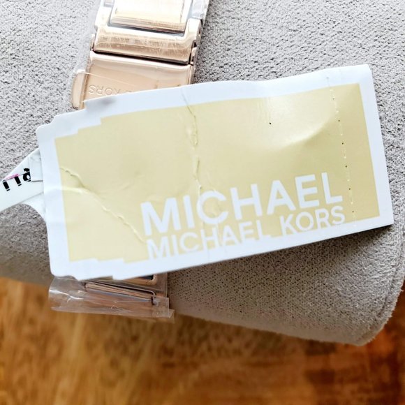 Michael Kors Women's Portia Three-Hand Rose Gold-T - Picture 6 of 10